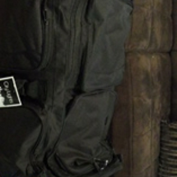 Suit case - Picture 3 of 4